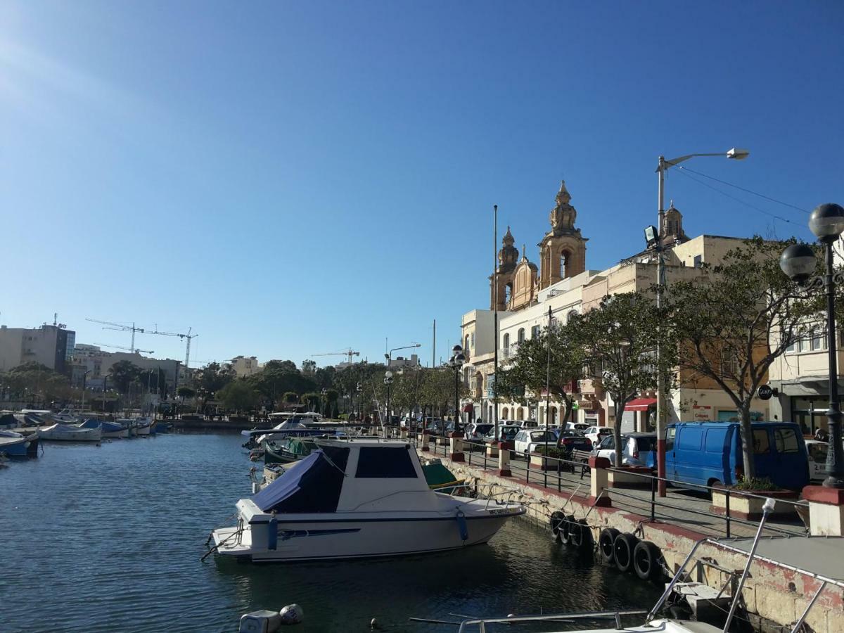 Seafront Apartment Between Valletta And Sliema Msida Exterior photo